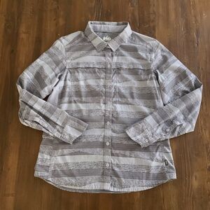 REI Co-op Women’s Medium Sahara Nylon Button-Up Shirt Purple Black Stripe Print